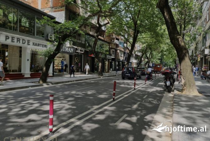 Ambient biznesi me qera 3+1 ne Tirane - 3,000 Euro