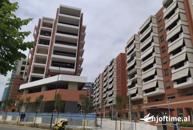 Ambient biznesi me qera 3+1 ne Tirane - 6,500 Euro