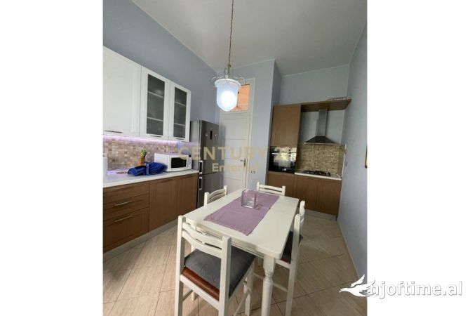 Shtepi me qera 1+1 ne Tirane - 500 Euro
