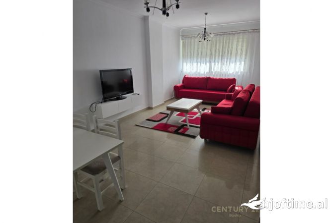 Shtepi me qera 3+1 ne Tirane - 700 Euro