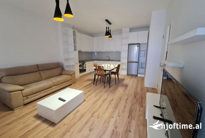 Shtepi me qera 2+1 ne Tirane - 750 Euro