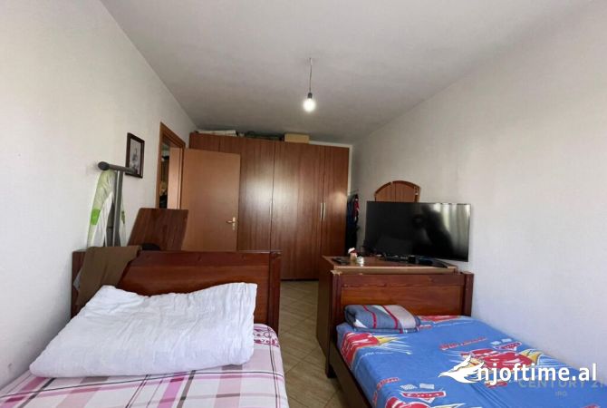 Shtepi ne shitje 1+1 ne Tirane - 72,000 Euro