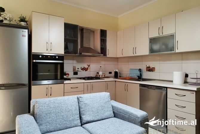 Shtepi ne shitje 2+1 ne Tirane - 120,000 Euro