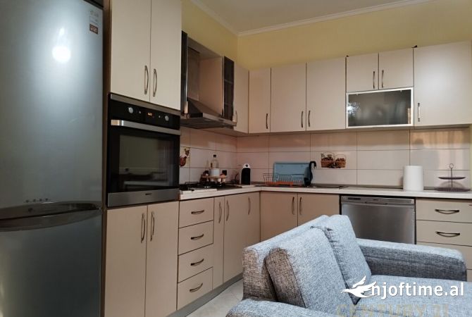 Shtepi ne shitje 2+1 ne Tirane - 120,000 Euro