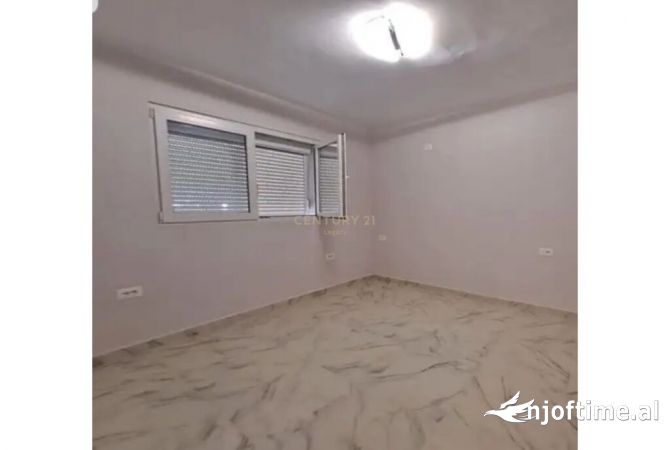 Shtepi ne shitje 1+1 ne Tirane - 150,000 Euro