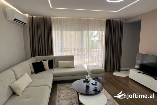 Shtepi me qera 2+1 ne Tirane - 700 Euro