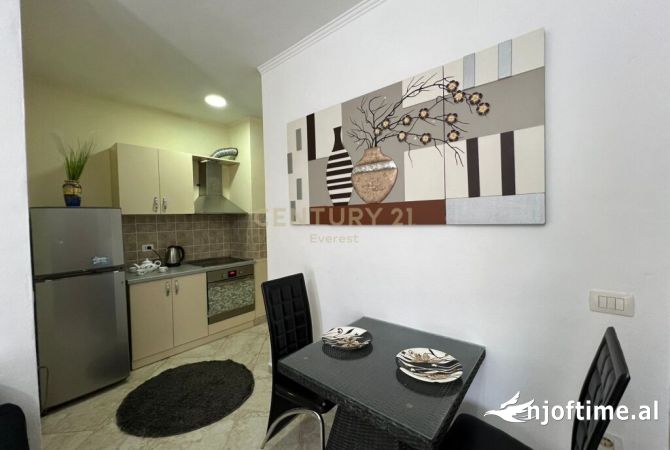 Shtepi me qera Garsoniere ne Tirane - 550 Euro