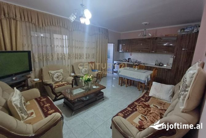 Shtepi ne shitje 2+1 ne Tirane - 140,000 Euro