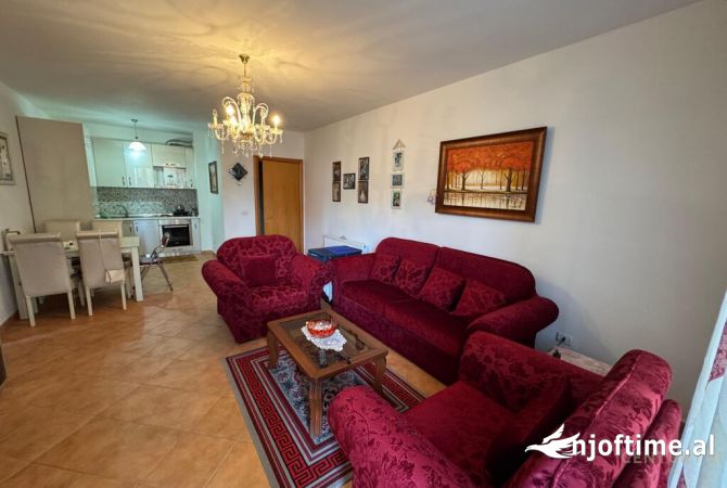 Shtepi me qera 2+1 ne Tirane - 600 Euro