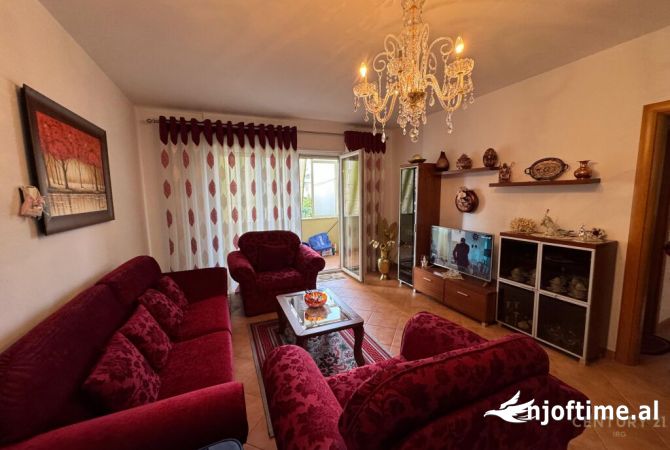 Shtepi me qera 2+1 ne Tirane - 600 Euro
