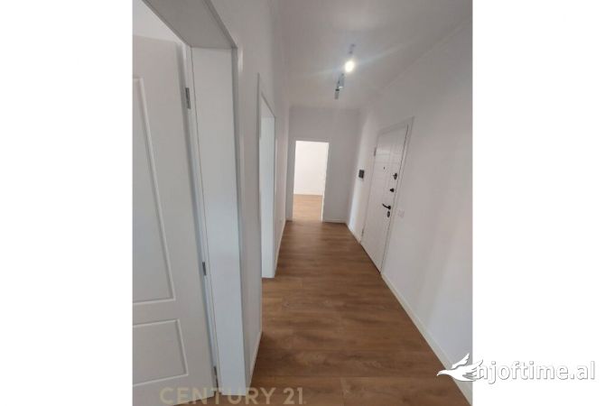 Shtepi ne shitje 2+1 ne Tirane - 185,000 Euro