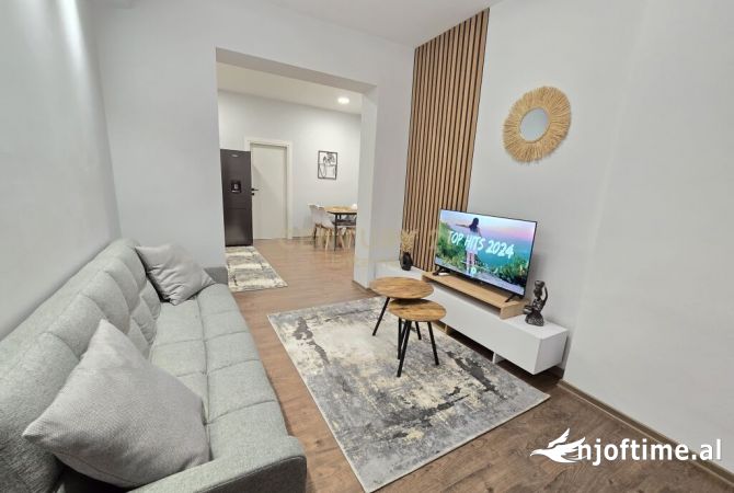 Shtepi me qera 2+1 ne Tirane - 750 Euro