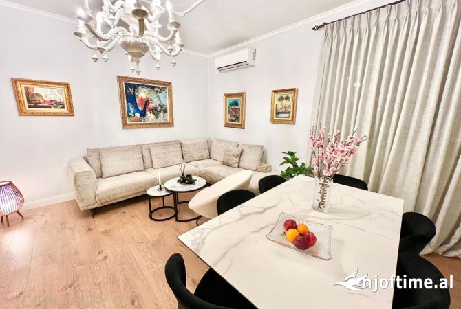 Shtepi me qera 2+1 ne Tirane - 1,100 Euro