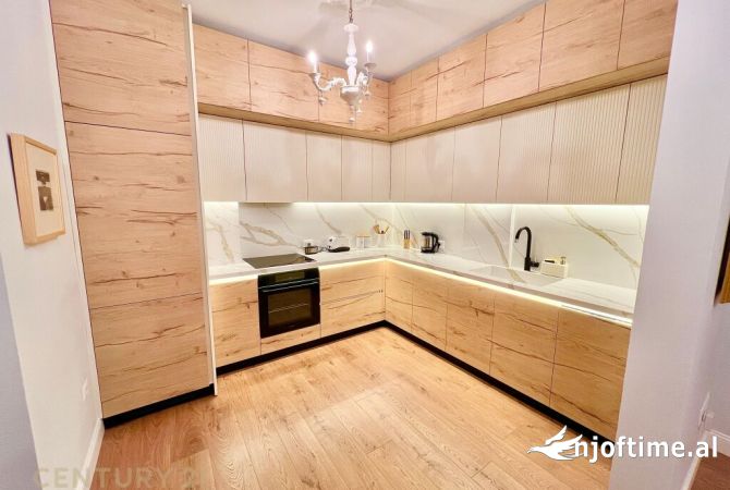 Shtepi me qera 2+1 ne Tirane - 1,100 Euro