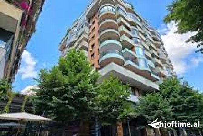 Ambient biznesi me qera 3+1 ne Tirane - 3,150 Euro