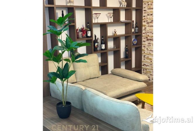 Shtepi me qera 2+1 ne Tirane - 650 Euro