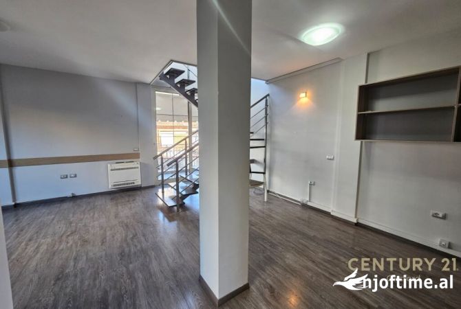 Ambient biznesi me qera 3+1 ne Tirane - 1,400 Euro