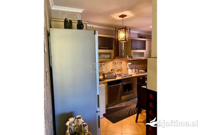 Shtepi me qera 1+1 ne Tirane - 700 Euro