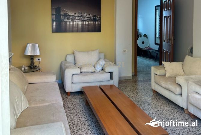 Shtepi me qera 3+1 ne Tirane - 800 Euro