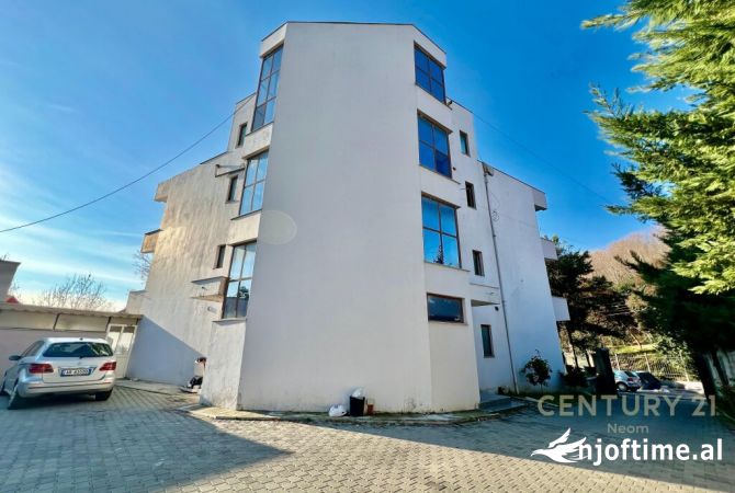 Ambient biznesi me qera 5+1 ne Tirane - 7,500 Euro