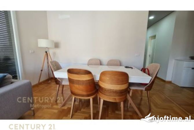 Shtepi me qera 2+1 ne Tirane - 1,100 Euro