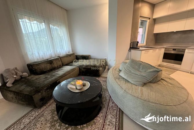 Shtepi ne shitje 2+1 ne Tirane - 270,000 Euro