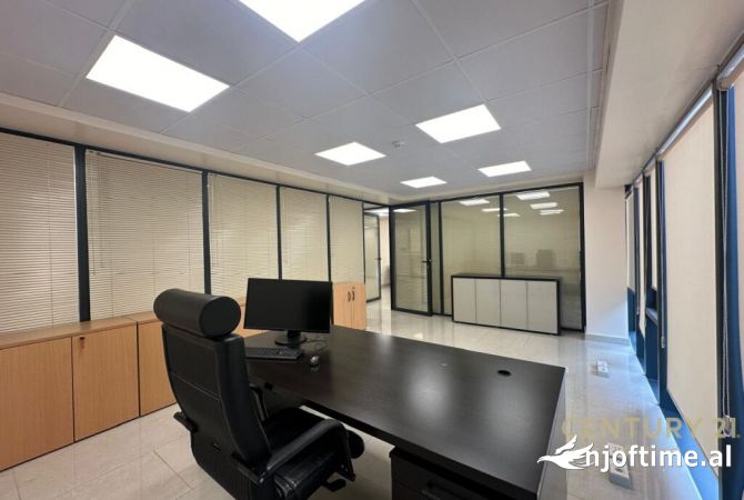 Ambient biznesi me qera 3+1 ne Tirane - 1,500 Euro