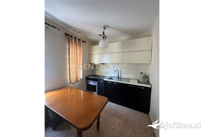Shtepi ne shitje 2+1 ne Tirane - 92,000 Euro