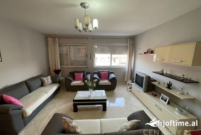 Shtepi ne shitje 1+1 ne Tirane - 87,000 Euro