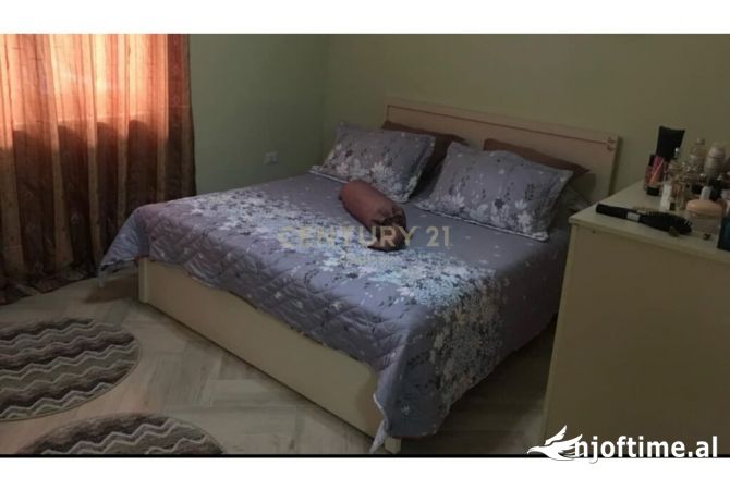 Shtepi me qera Apartament ne Tirane, 1+1, Mobilimi E mobiluar, Pagesa 500  Euro.