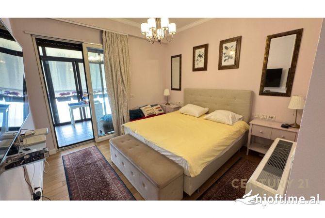 Shtepi me qera Apartament ne Tirane, 3+1, Mobilimi E mobiluar, Pagesa 3,000  Euro.