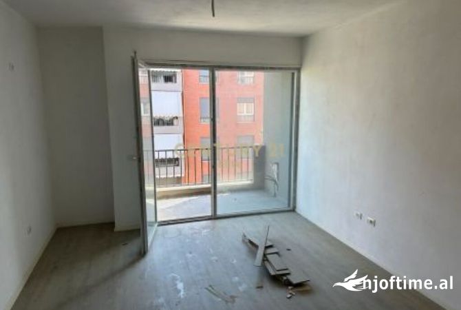 Shtepi ne shitje 2+1 ne Tirane - 154,000 Euro