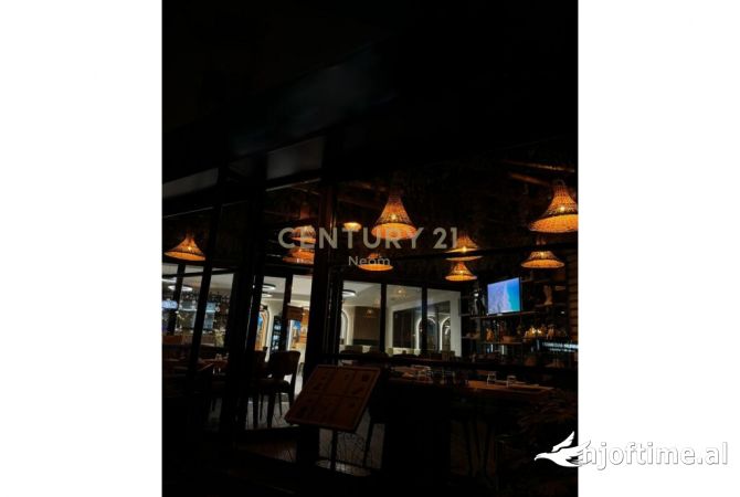 Mozaiku i Tiranes japim per shitje ambient per bar restorant 