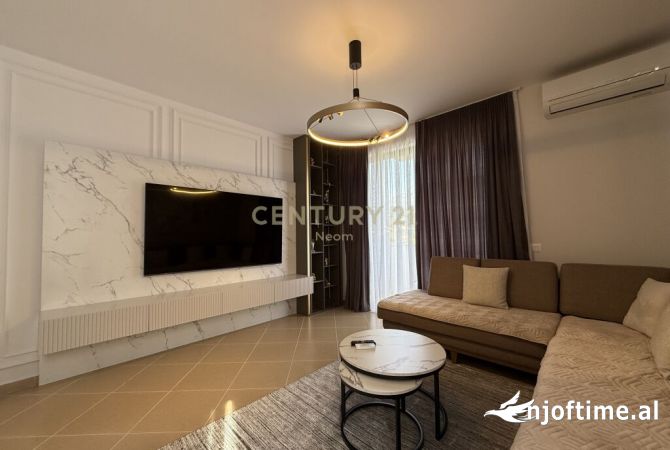 Shtepi me qera 2+1 ne Tirane - 730 Euro