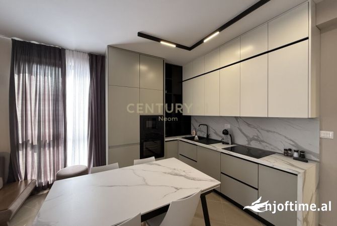 Shtepi me qera 2+1 ne Tirane - 730 Euro