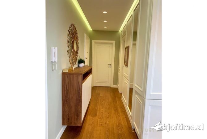 Shtepi me qera Apartament ne Tirane, 2+1, Mobilimi E mobiluar, Pagesa 1,100  Euro.