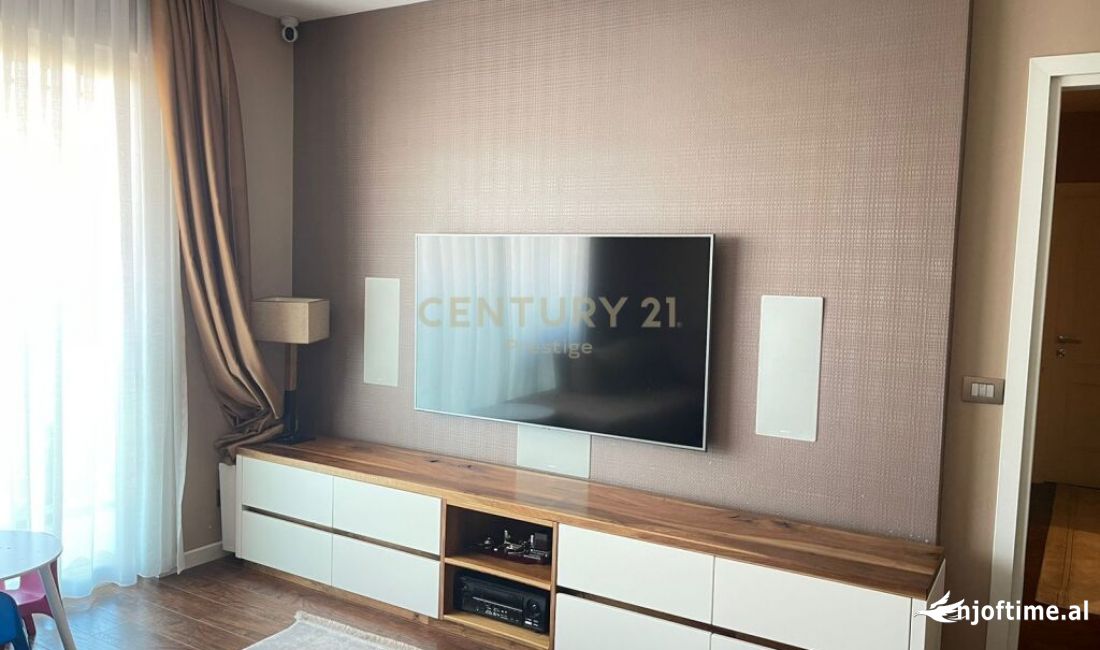 Shtepi me qera Apartament ne Tirane, 2+1, Mobilimi E mobiluar, Pagesa 2,200  Euro.