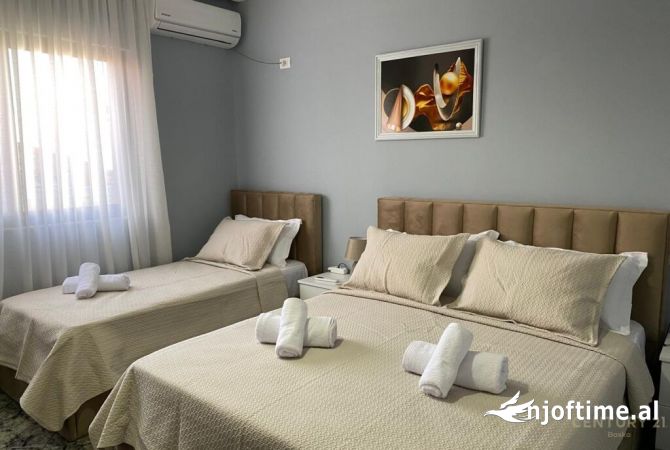 Shtepi me qera 4+1 ne Tirane - 1,500 Euro