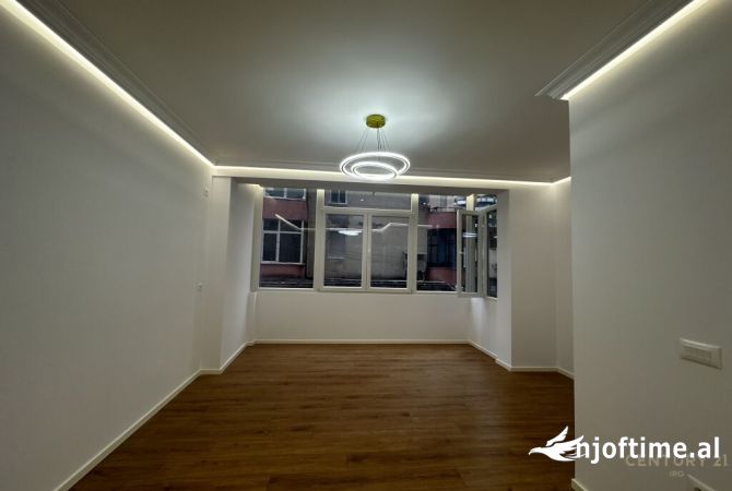 Shtepi ne shitje 2+1 ne Tirane - 210,000 Euro