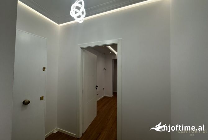 Shtepi ne shitje 2+1 ne Tirane - 210,000 Euro