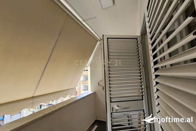 Shtepi me qera Apartament ne Tirane, 1+1, Mobilimi E mobiluar, Pagesa 1,100  Euro.