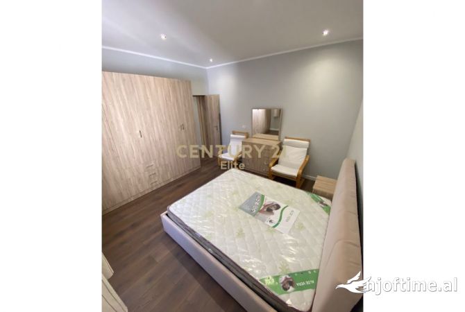 Shtepi me qera Apartament ne Tirane, 1+1, Mobilimi E mobiluar, Pagesa 590  Euro.