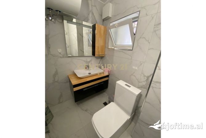 Shtepi me qera Apartament ne Tirane, 1+1, Mobilimi E mobiluar, Pagesa 590  Euro.