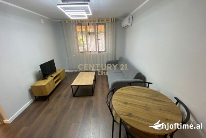 Shtepi me qera 1+1 ne Tirane - 590 Euro