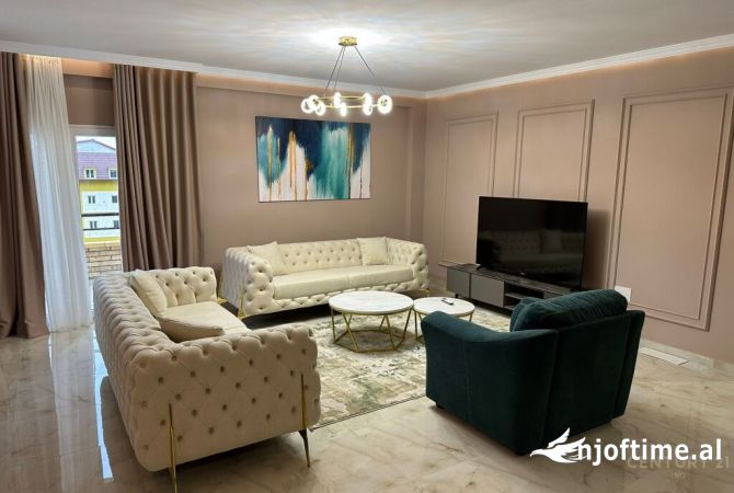 Shtepi me qera 3+1 ne Tirane - 1,200 Euro