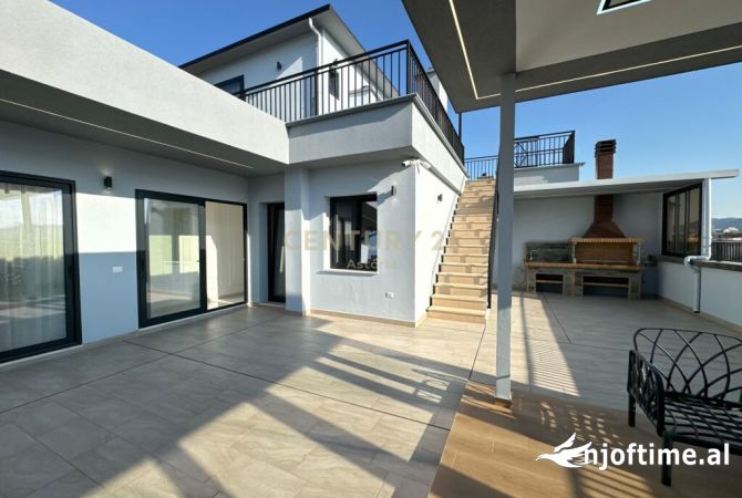 Penthouse (panoramic top floor) for rent in Tirana 3+1, Furnished