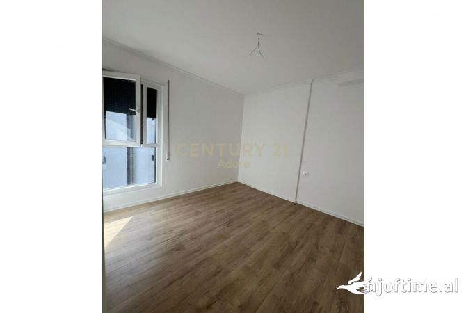 Shtepi me qera Apartament ne Tirane, 2+1, Mobilimi E mobiluar, Pagesa 550  Euro.
