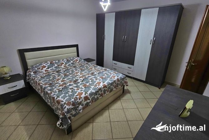 Shtepi me qera 2+1 ne Tirane - 550 Euro