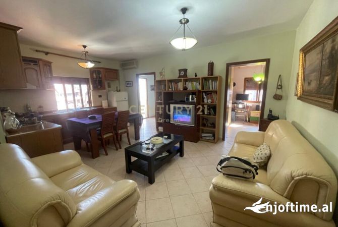 Shtepi ne shitje 2+1 ne Tirane - 110,000 Euro
