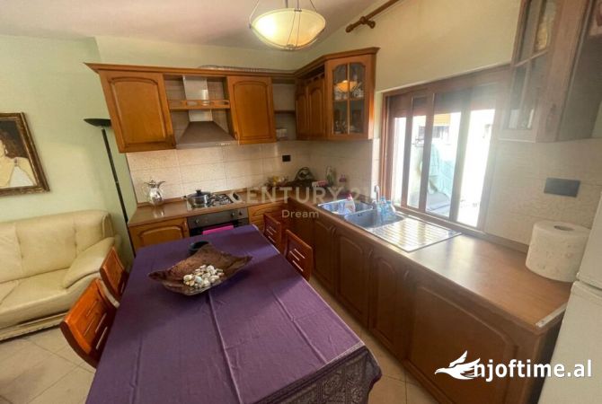 Shtepi ne shitje 2+1 ne Tirane - 110,000 Euro